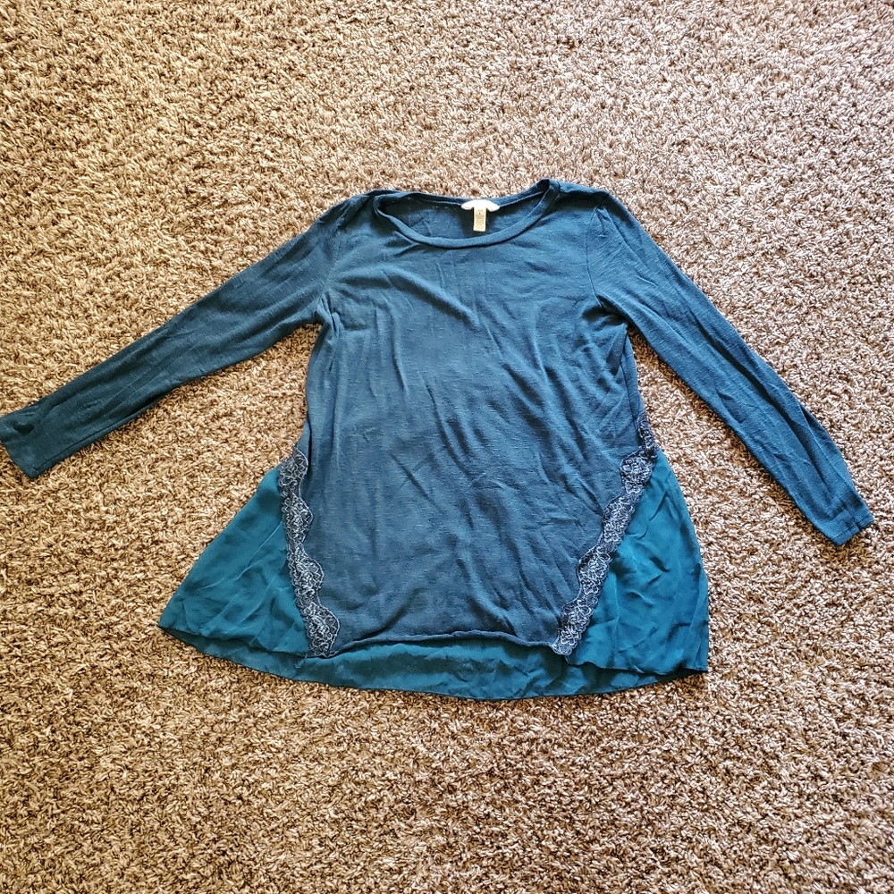 Three Seasons Maternity Top Size Large